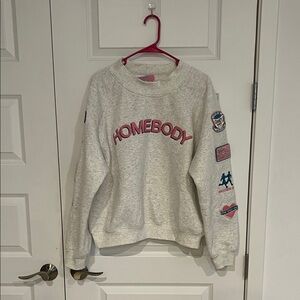 NWT Dandy Worldwide Homebody Patch Sleeve Sweatshirt in Heather Cream